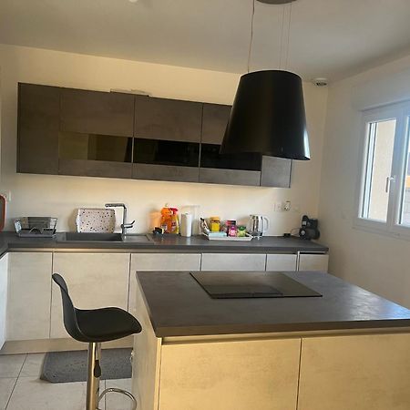 Maison Familiale Dans Un Quartier Calme Villecresnes Exterior foto